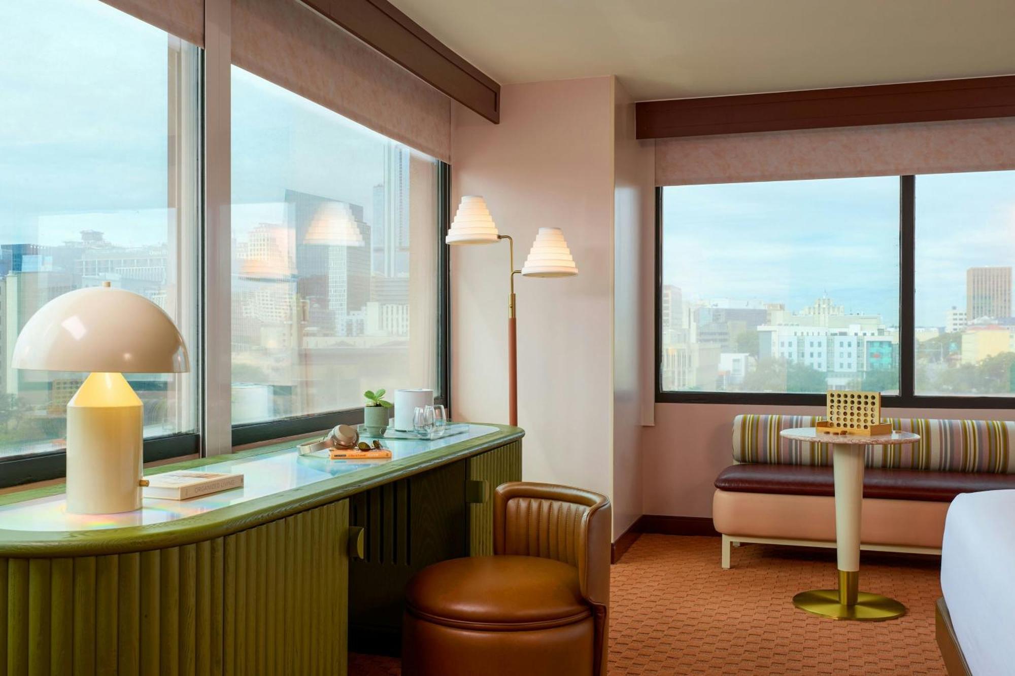 Hotel Downright Austin, A Renaissance Austin